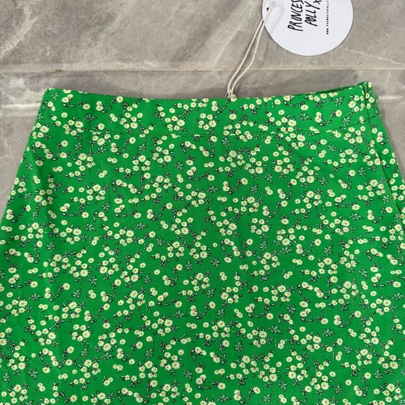 Women’s Princess Polly Charlie Floral Mini Slit Skirt Size 2 - Picture 3 of 16